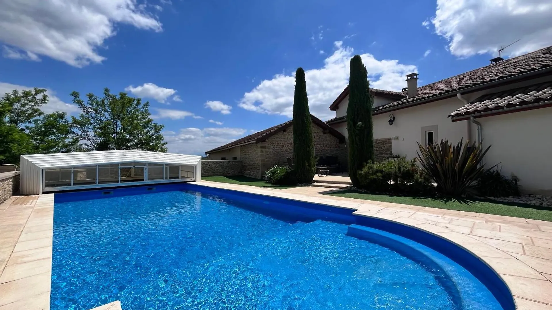 Casa Ibor - Montchenu Villa